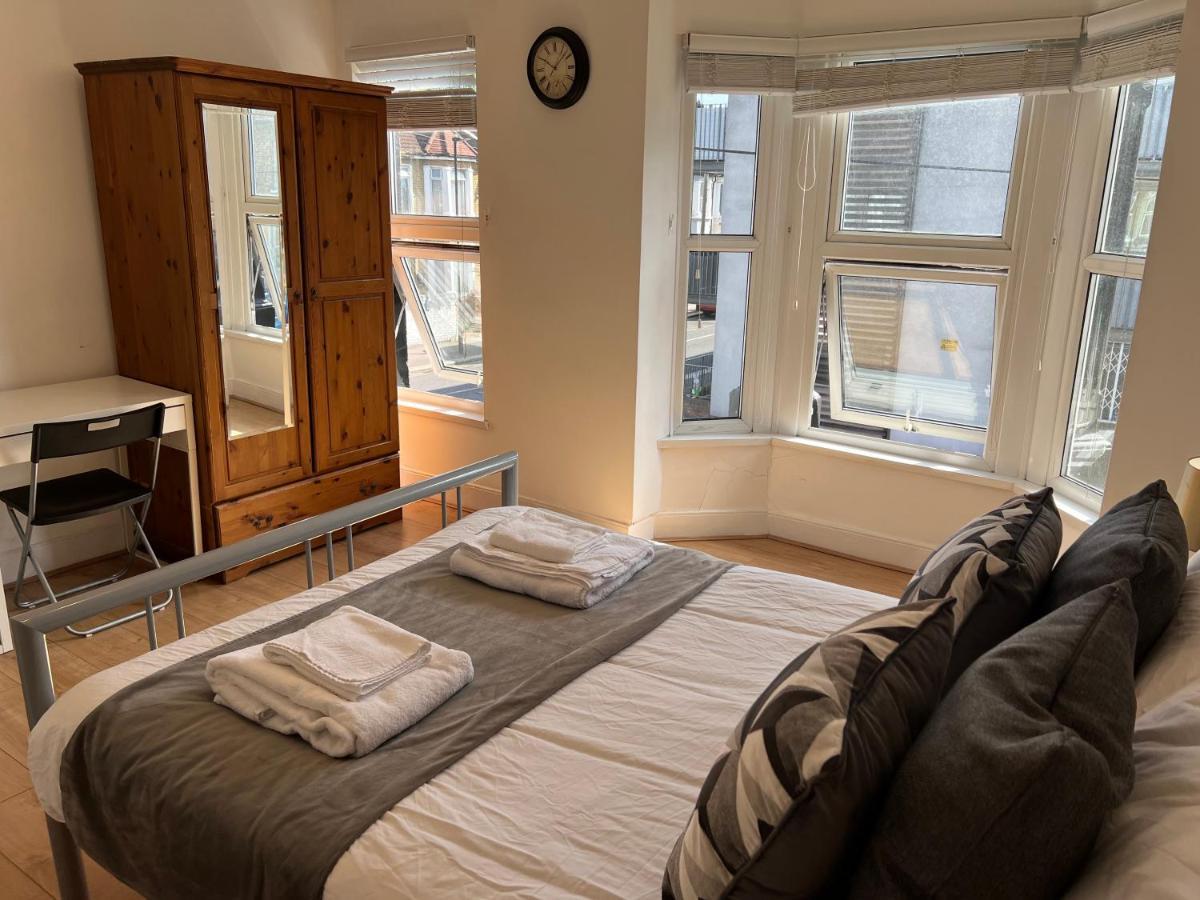 Central Stratford Cozy Double Room London Exterior foto